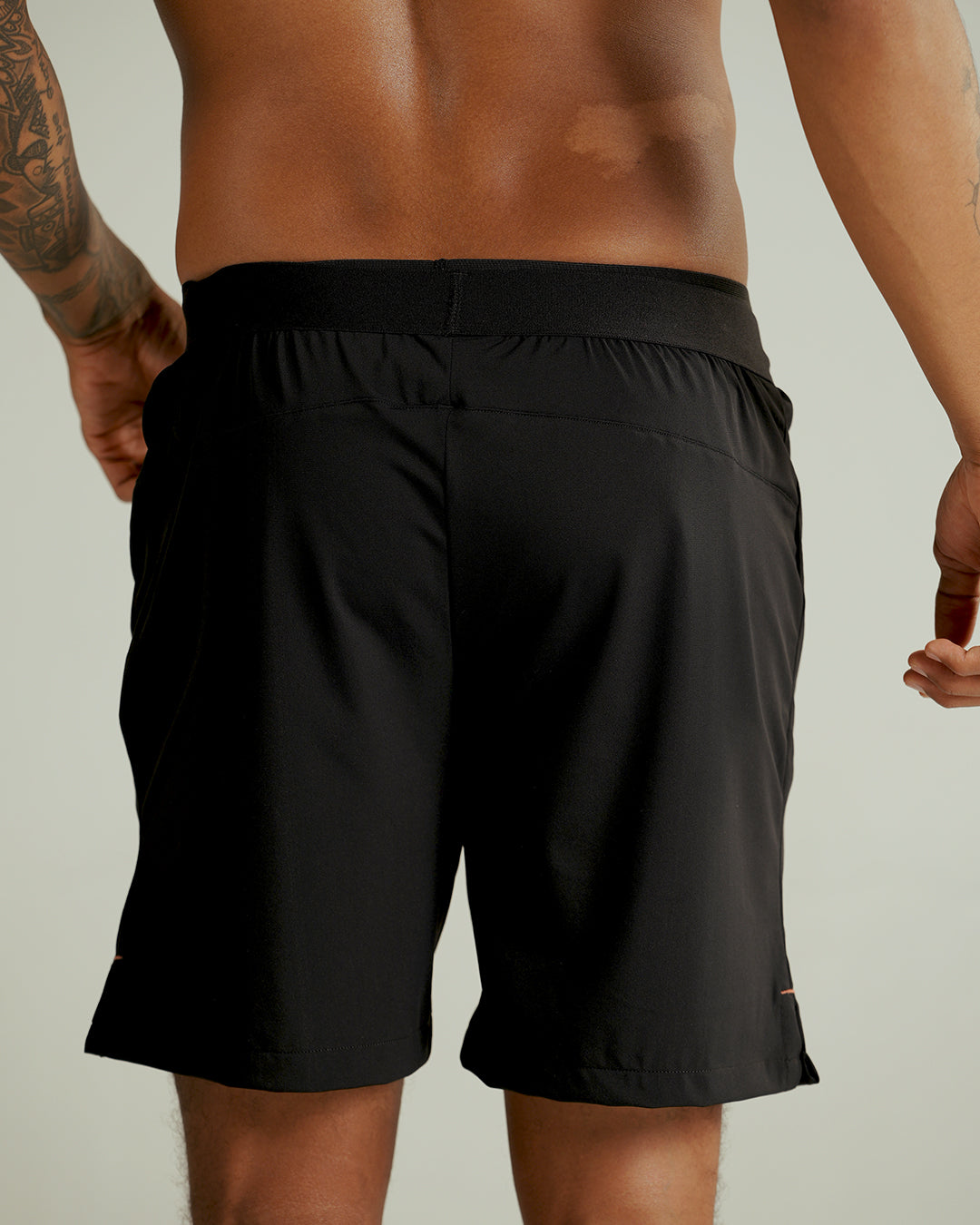 Crimson short men Negro