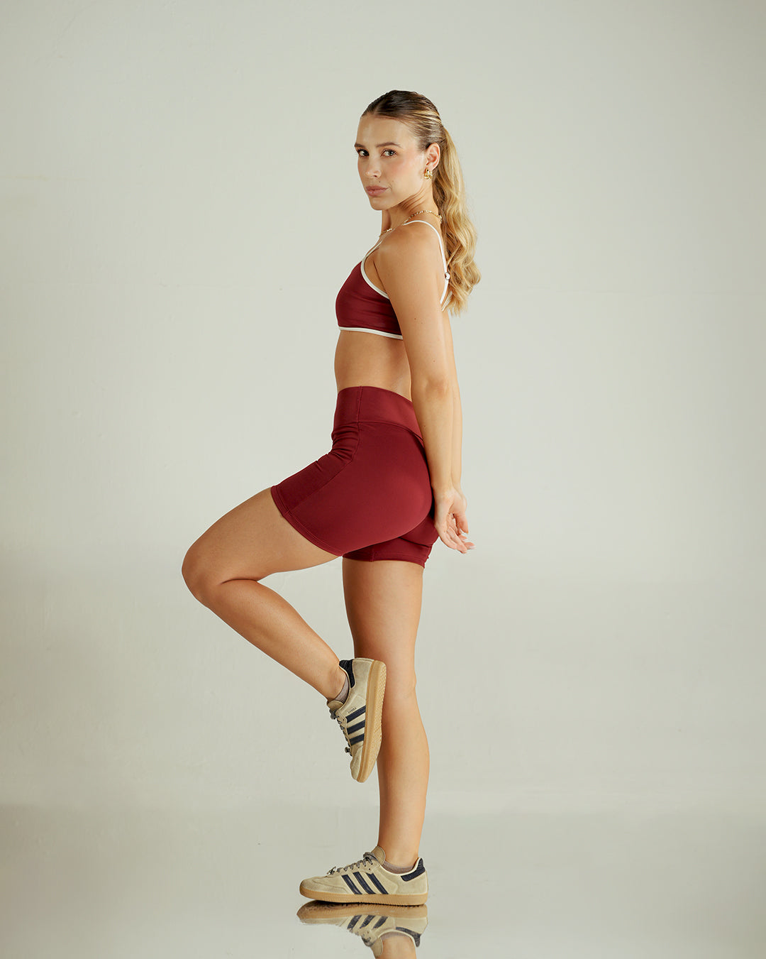 Apple CurveUp biker Deep Red